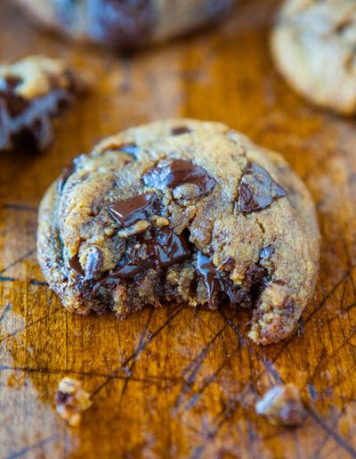 Chocolate and Peanut Butter Crunch Cookies 