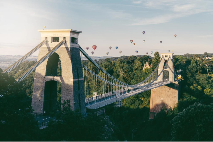 How to organize a romantic weekend in Bristol 