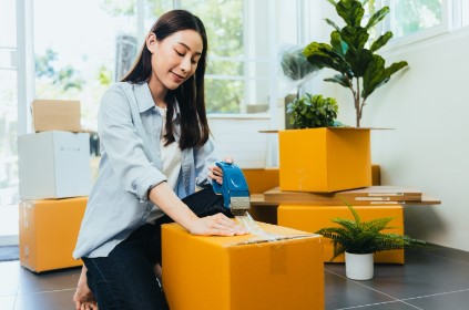 The Art of Efficient Moving: How Man & Van Removal Services Simplify Your Relocation 