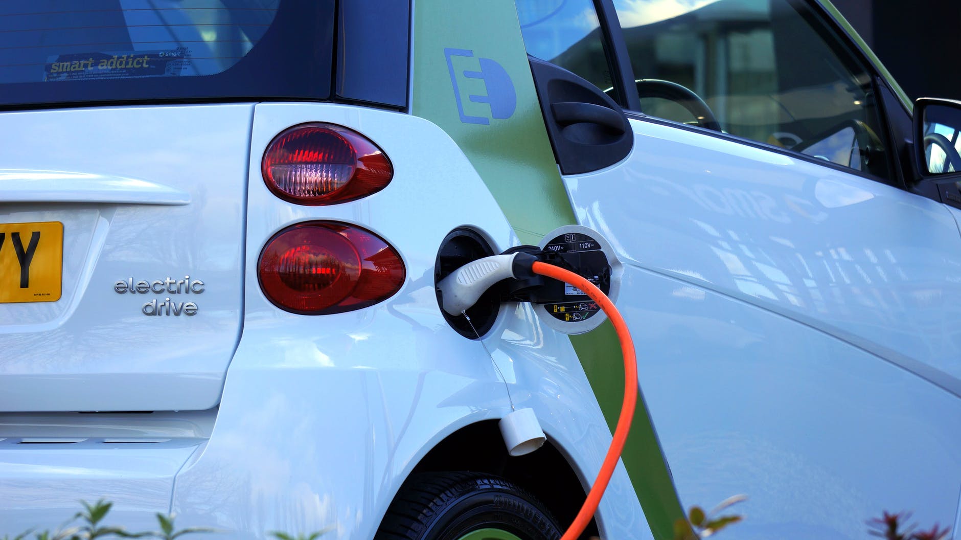 Top Reasons to Use an Electric Car