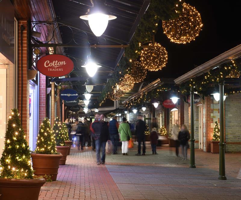 clarks village late night shopping